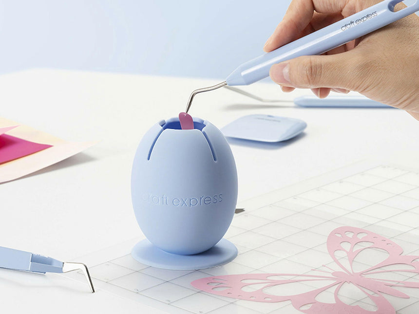 Craft Express Vinyl Weeding Scrap Collector – Silicone Suction Holder